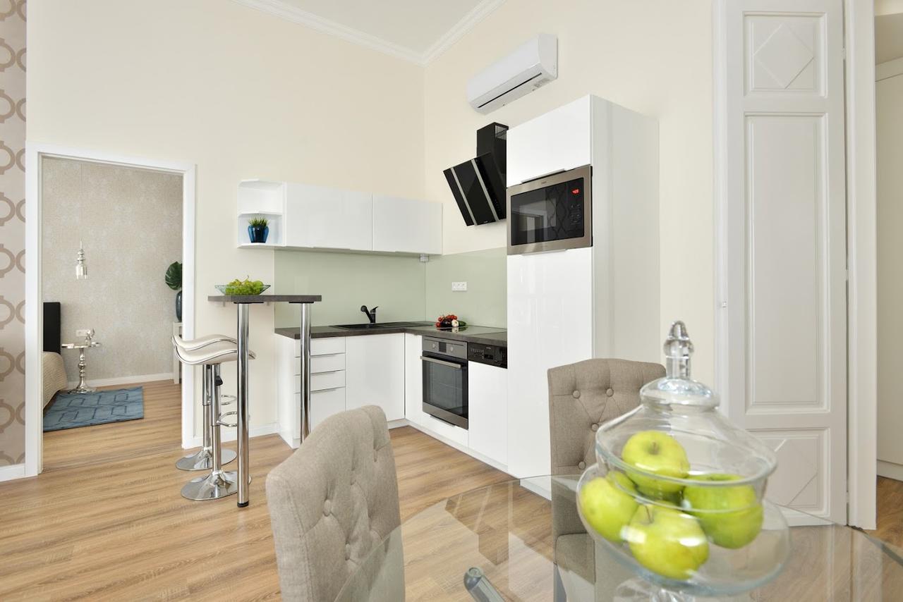 Julia Superior Apartment In The City Center. Budapest Exteriör bild